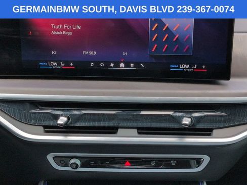 Used 2025 BMW X5 sDrive40i w/ M Sport Package RWD image 20