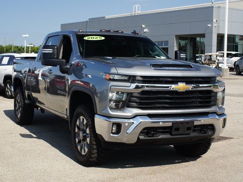 Used 2025 Chevrolet Silverado 2500 LT w/ All Star Edition AWD/4WD image 25