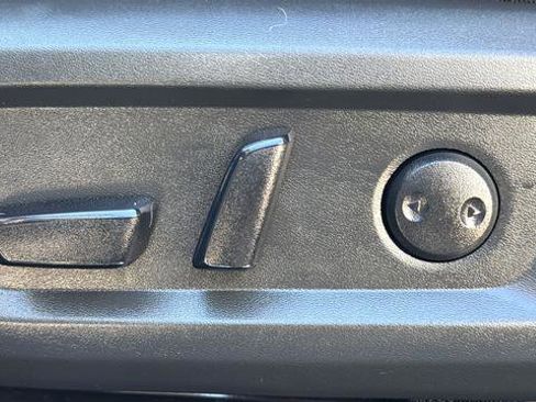 Used 2023 Nissan Rogue SV w/ SV Premium B Package image 28