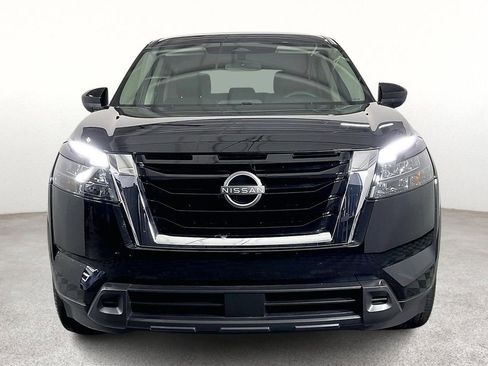 Certified 2025 Nissan Pathfinder S image 5