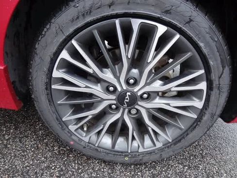 Used 2024 Kia Forte GT-Line w/ GT-Line Premium Package image 36