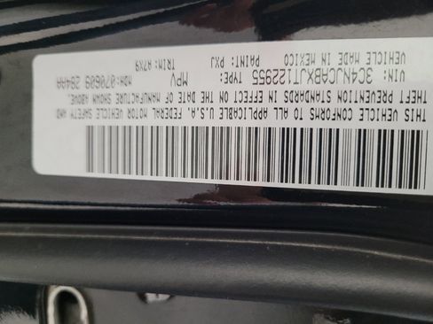 Used 2018 Jeep Compass Sport w/ Tech Group FWD image 33