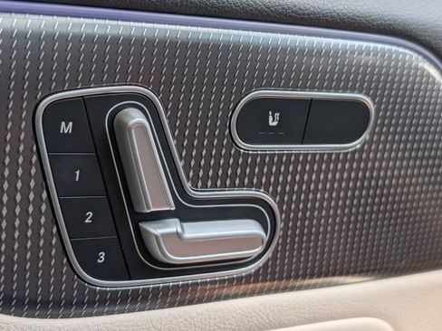 Used 2021 Mercedes-Benz GLB 250 image 16