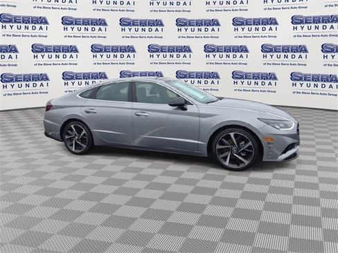 Used 2023 Hyundai Sonata SEL Plus w/ Cargo Package image 2