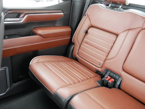 Used 2023 GMC Sierra 1500 Denali Ultimate image 12