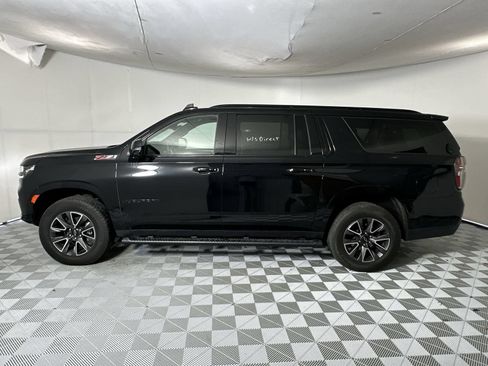 Used 2021 Chevrolet Suburban Z71 w/ Z71 Off-Road Package AWD/4WD image 5