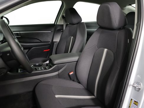 Certified 2025 Hyundai Sonata SE image 24