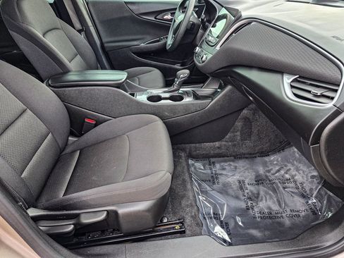 Used 2025 Chevrolet Malibu LT FWD image 36