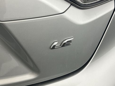 Used 2025 Toyota Corolla LE FWD image 27