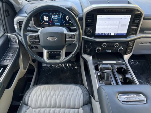 Used 2022 Ford F150 Limited image 29