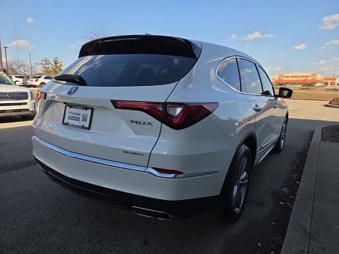 Used 2023 Acura MDX SH-AWD image 5