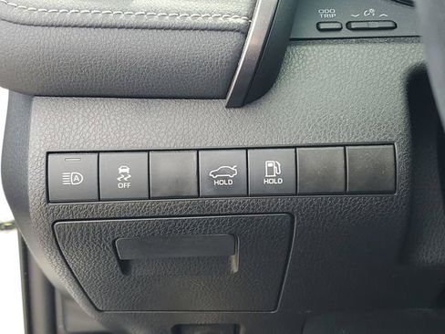 Used 2020 Toyota Camry SE image 20