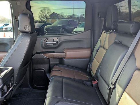 Used 2022 Chevrolet Silverado 1500 High Country w/ Technology Package image 23