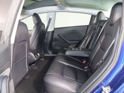 Used 2021 Tesla Model 3 Long Range AWD/4WD image 46