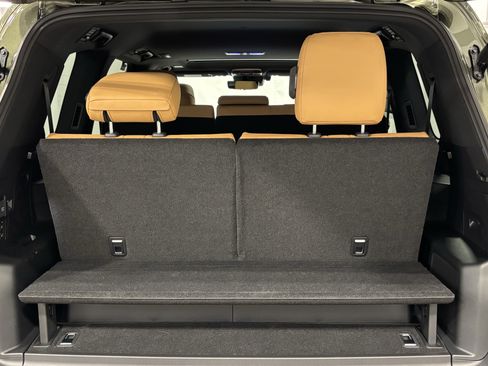 New 2026 Lexus LX 700h Luxury AWD/4WD image 38