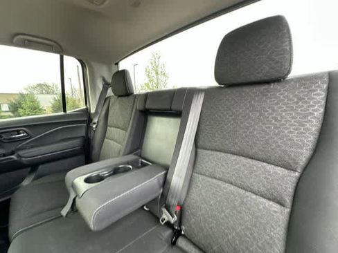 Used 2024 Honda Ridgeline Sport image 16