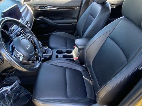 Used 2023 Kia Seltos SX image 20