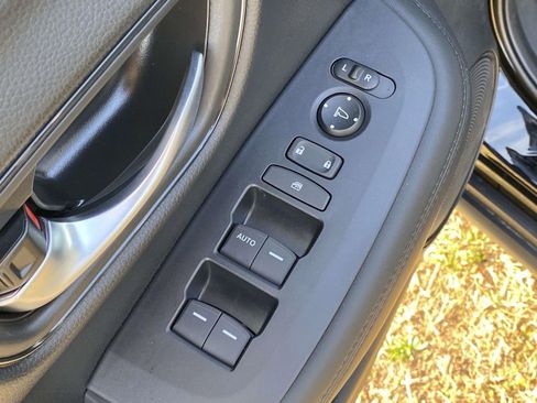 New 2026 Honda HR-V LX image 15