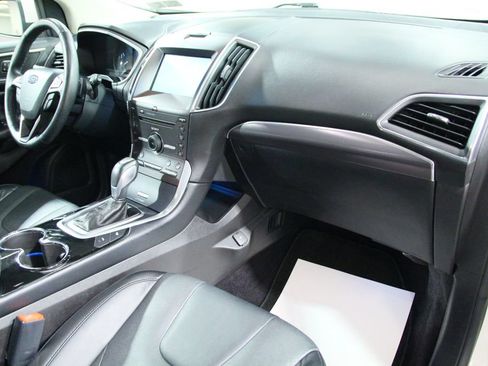 Used 2015 Ford Edge Titanium w/ Equipment Group 302A AWD/4WD image 20