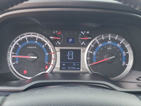 Used 2019 Toyota 4Runner TRD Off-Road Premium AWD/4WD image 14
