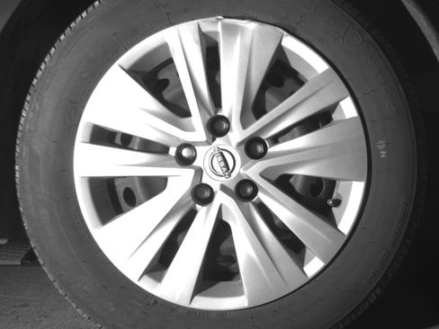 Used 2025 Nissan Sentra S FWD image 13