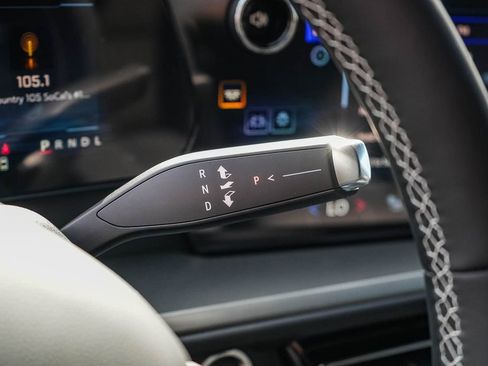 New 2026 Chevrolet Traverse LT w/ Midnight/Sport Edition FWD image 18