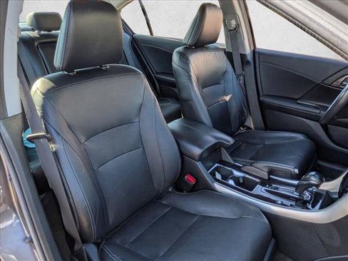 Used 2017 Honda Accord EX-L image 19