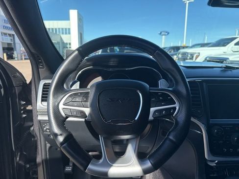 Used 2018 Jeep Grand Cherokee SRT image 13