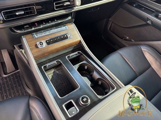 Used 2026 Lincoln Aviator Reserve w/ Jet Appearance Package RWD image 17