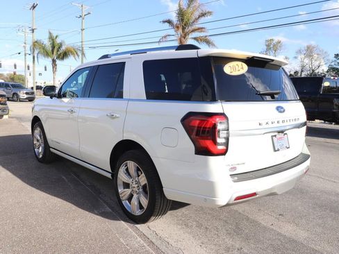 Certified 2024 Ford Expedition Platinum image 10