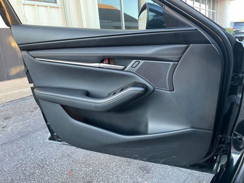 Used 2025 MAZDA MAZDA3 s image 20