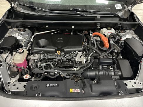 Used 2021 Toyota RAV4 XSE AWD/4WD image 34
