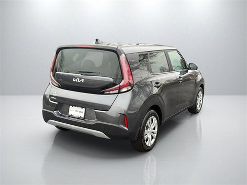 Certified 2024 Kia Soul LX image 7