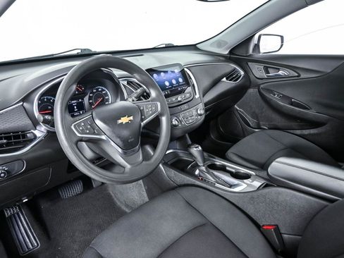 Used 2020 Chevrolet Malibu LT FWD image 5
