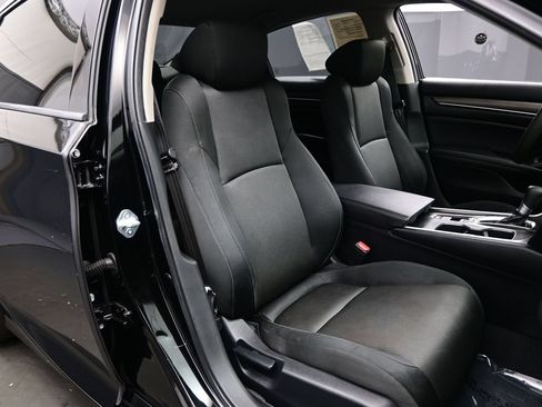 Used 2022 Honda Accord LX image 16