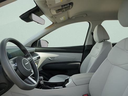 Certified 2026 Hyundai Tucson SE FWD image 23