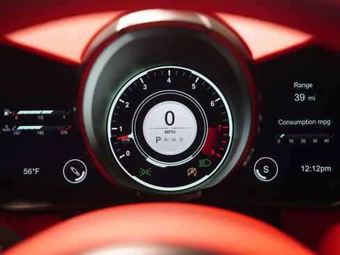 Used 2023 Aston Martin V12 Vantage RWD image 21