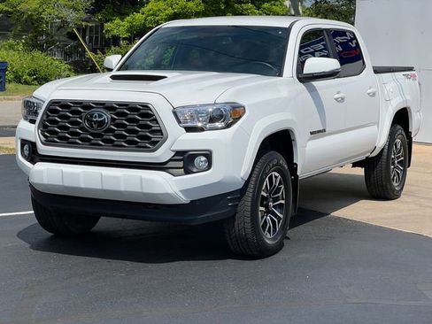 Used 2023 Toyota Tacoma TRD Sport AWD/4WD image 41