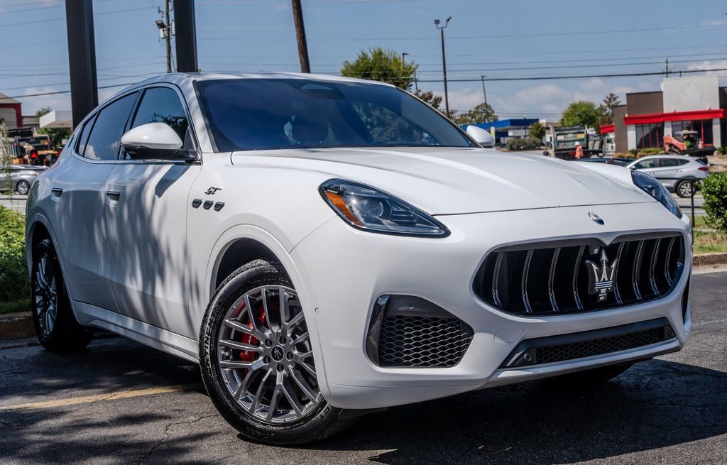 Used 2023 Maserati Grecale GT AWD/4WD image 3