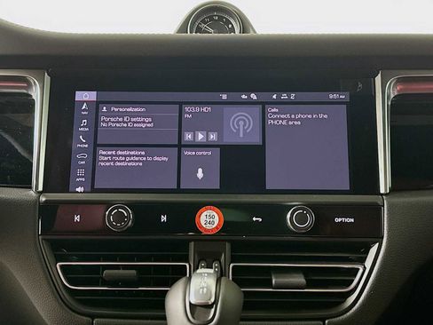 New 2026 Porsche Macan image 17