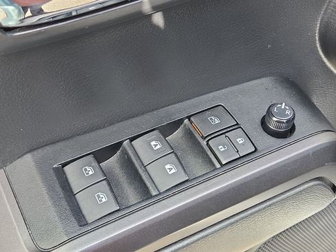 Used 2023 Toyota Tacoma TRD Off-Road image 14