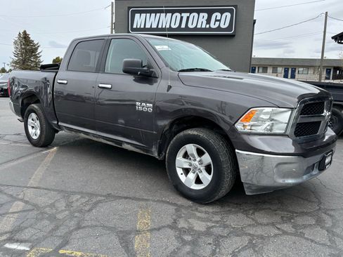 Used 2018 RAM 1500 Classic SLT image 1