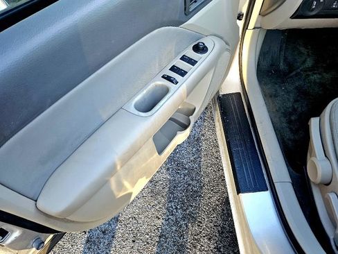 Used 2012 Ford Fusion S image 12