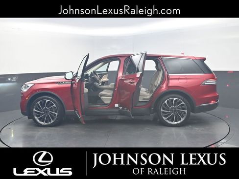 Used 2020 Lincoln Aviator Reserve w/ Equipment Group 202A image 27