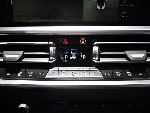 Used 2021 BMW 430i Convertible image 39