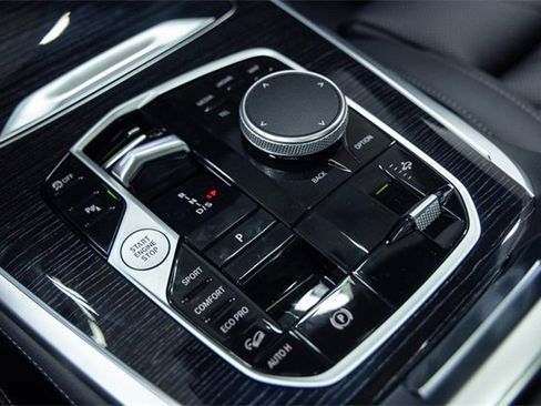 New 2026 BMW X7 xDrive40i image 21