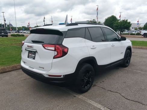 Used 2024 GMC Terrain AT4 w/ Infotainment Package II AWD/4WD image 9