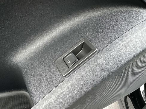 New 2025 Audi SQ5 Premium Plus image 12