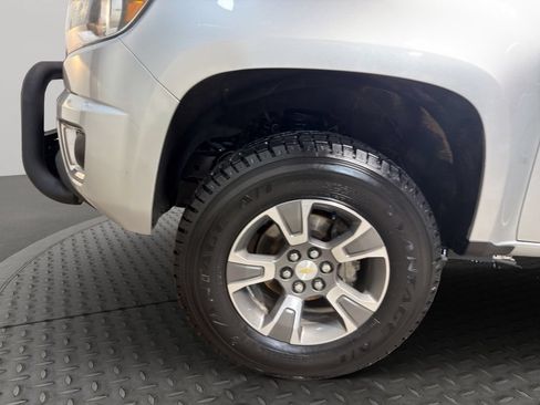 Used 2017 Chevrolet Colorado Z71 AWD/4WD image 23