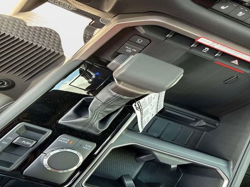 New 2026 Toyota Tundra Limited image 27